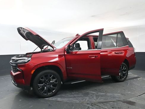 Used 2024 Chevrolet Tahoe LT w/ Luxury Package image 31