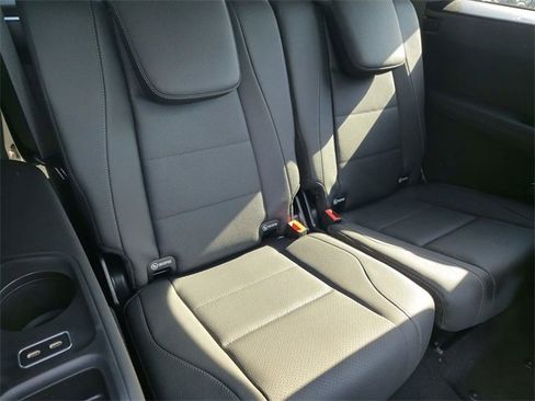 New 2025 Mercedes-Benz GLS 450 4MATIC image 7