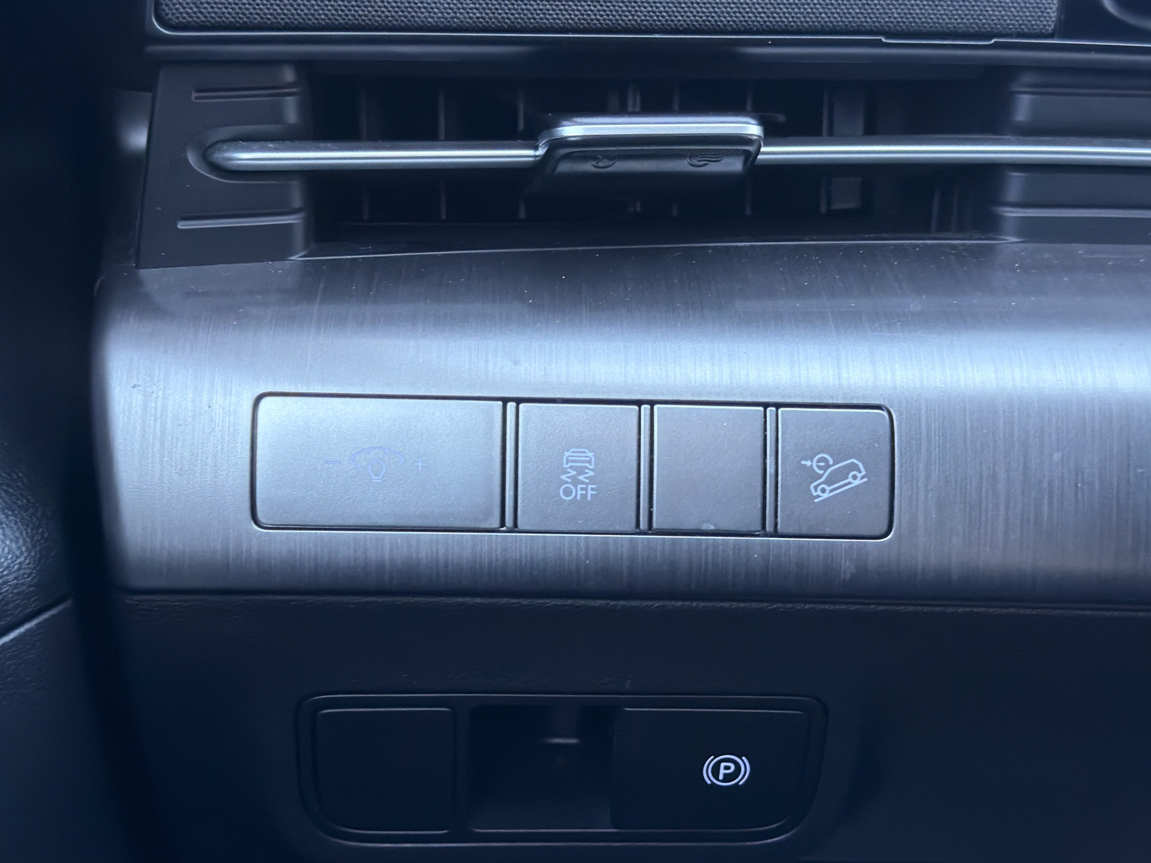 Used 2025 Hyundai Kona SEL FWD image 27