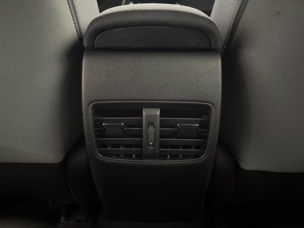 Used 2025 Toyota Corolla Cross AWD Hybrid image 16