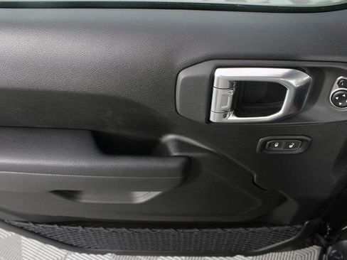 New 2026 Jeep Gladiator Sport image 13