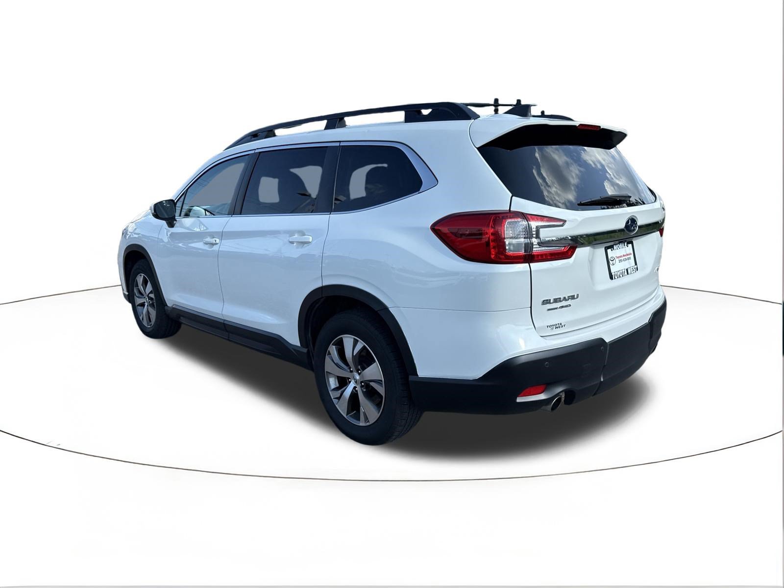 Used 2025 Subaru Ascent Premium AWD/4WD image 5