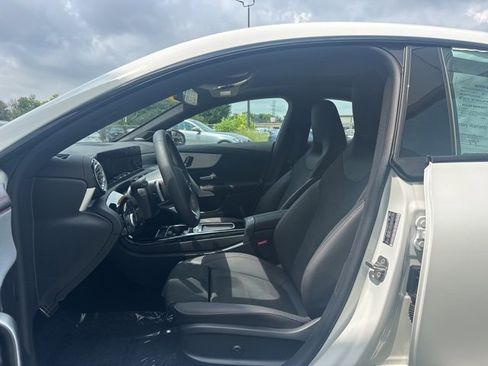 Used 2025 Mercedes-Benz CLA 250 4MATIC image 6