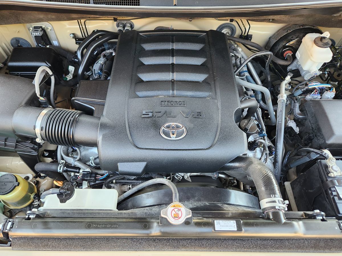 Used 2020 Toyota Tundra SR5 w/ SR5 Leather Package AWD/4WD image 53