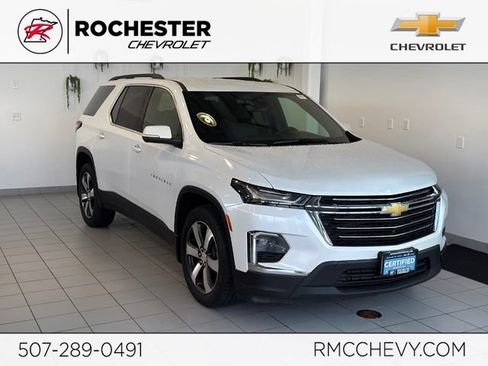 Certified 2023 Chevrolet Traverse LT w/ LT Premium Package AWD/4WD image 1