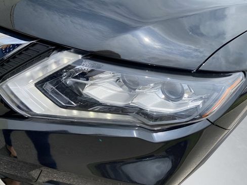 Used 2019 Nissan Rogue SL w/ Premium Package FWD image 24