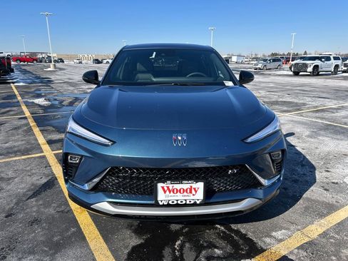 New 2026 Buick Envista Sport Touring FWD image 4