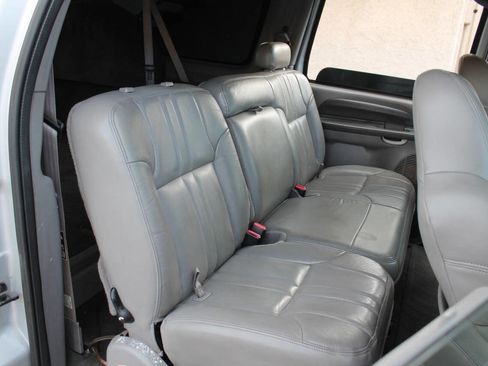 Used 2001 Ford Excursion XLT image 33