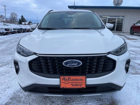 Used 2024 Ford Escape Platinum image 24