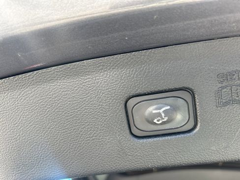 Used 2022 Ford Edge Titanium image 25