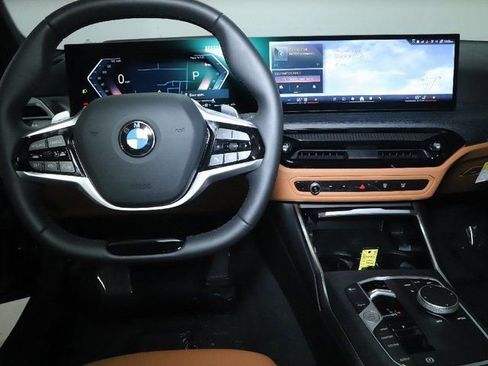 Certified 2026 BMW 330i xDrive Sedan w/ Premium Package AWD/4WD image 29