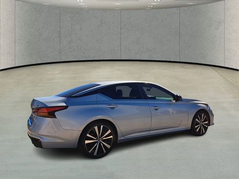 Used 2022 Nissan Altima 2.5 SR image 5