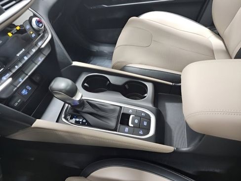 Used 2019 Hyundai Santa Fe Limited image 33