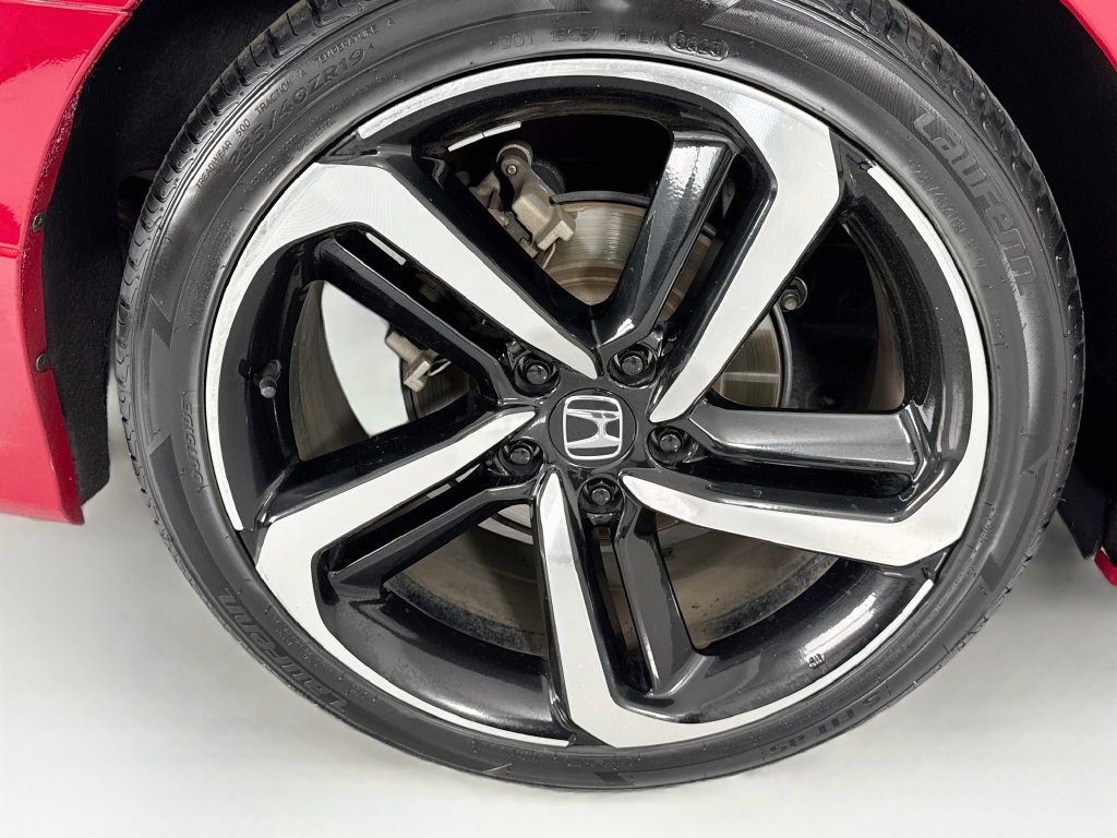 Certified 2018 Honda Accord Sport image 33