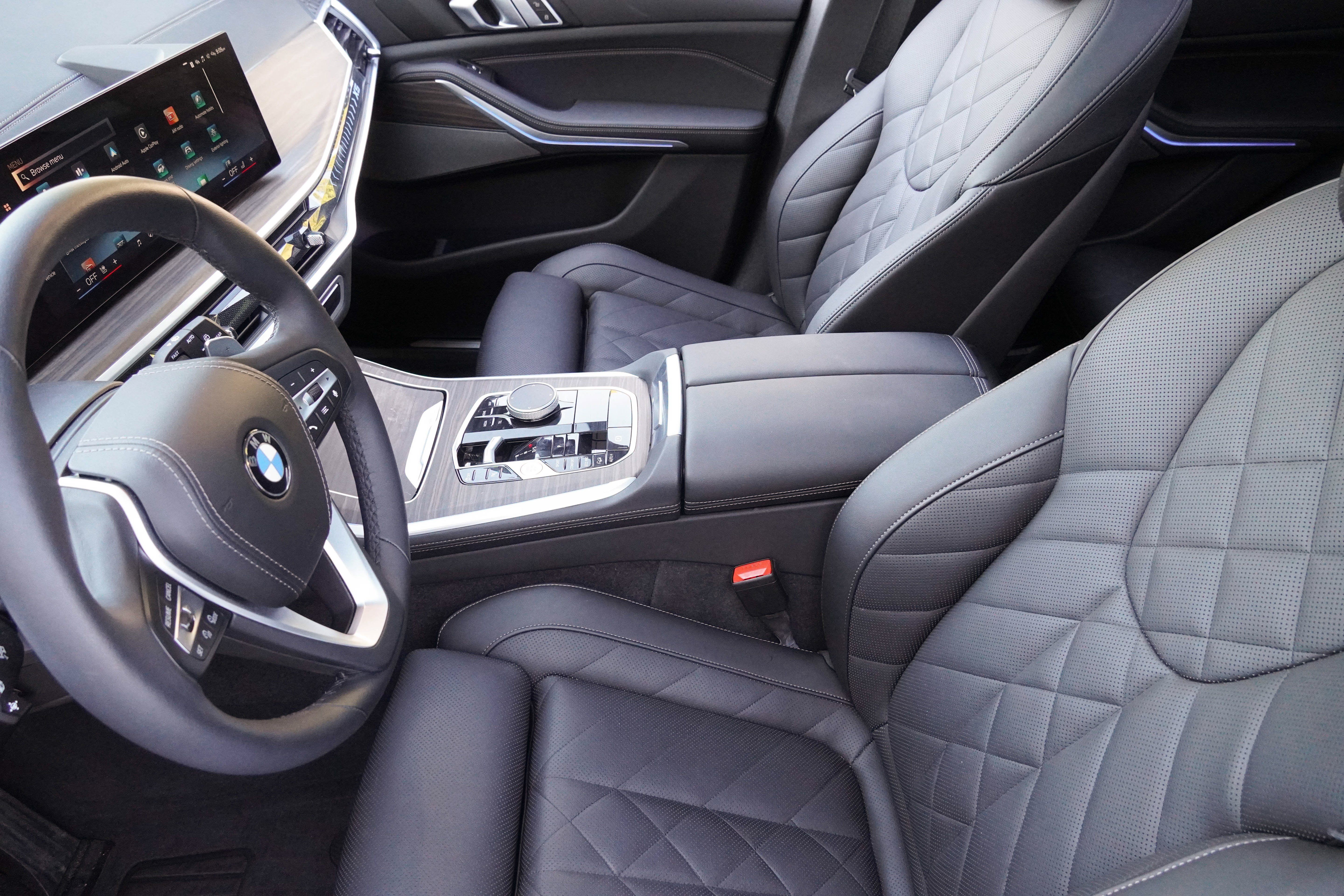 Certified 2024 BMW X5 xDrive40i w/ Premium Package AWD/4WD image 8