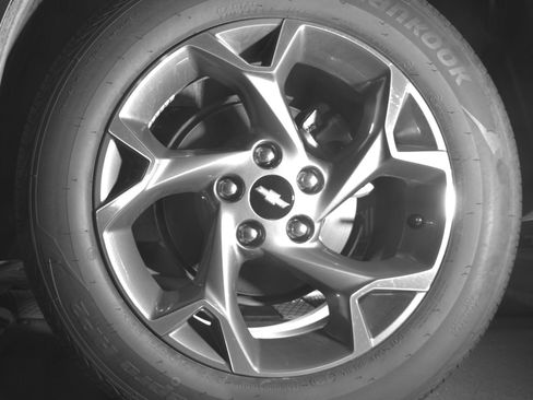 Used 2025 Chevrolet Trax LT w/ LT Convenience Package FWD image 11