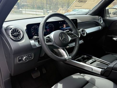 New 2026 Mercedes-Benz GLB 250 4MATIC image 13