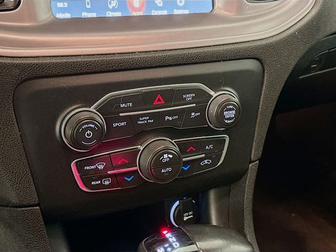 Used 2023 Dodge Charger SXT w/ Blacktop Package image 23