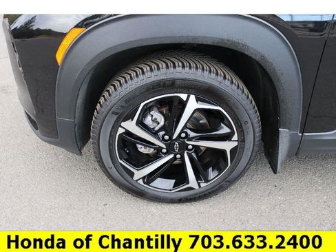 Used 2022 Chevrolet TrailBlazer RS w/ Technology Package image 29