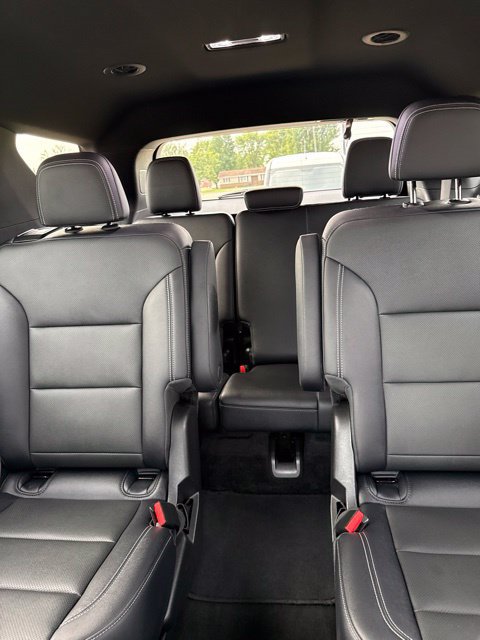 Used 2026 Chevrolet Traverse LT FWD image 21