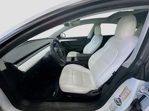 Used 2021 Tesla Model 3 Long Range image 13