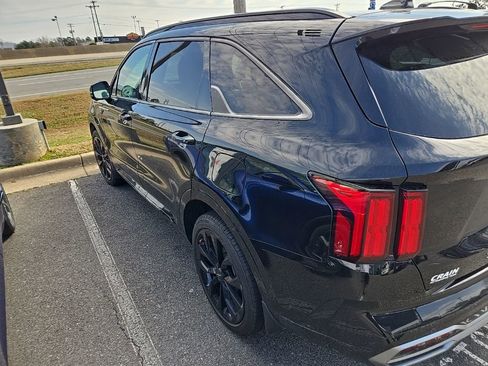 Used 2022 Kia Sorento SX image 5