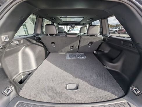 New 2025 Jeep Grand Cherokee Limited image 11