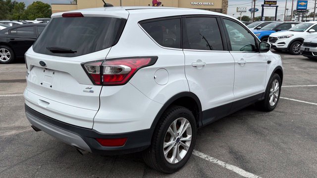 Used 2017 Ford Escape SE AWD/4WD image 6