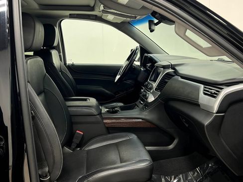 Used 2019 GMC Yukon XL SLT w/ Graphite Performance Edition AWD/4WD image 40