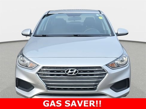 Used 2019 Hyundai Accent SE image 2