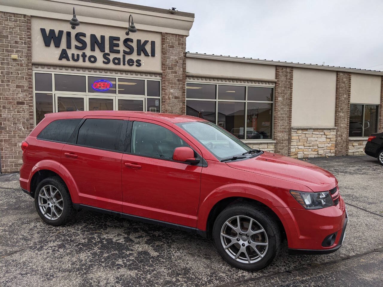 Used 2017 Dodge Journey GT w/ Driver Convenience Group FWD image 2