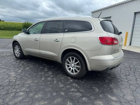 Used 2017 Buick Enclave Leather FWD image 3