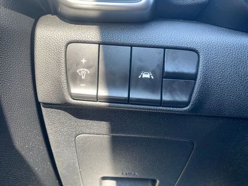 Used 2020 Kia Sportage LX image 23