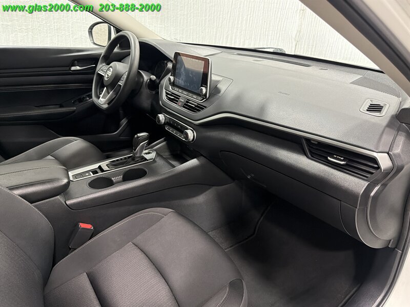 Used 2020 Nissan Altima 2.5 S AWD/4WD image 5
