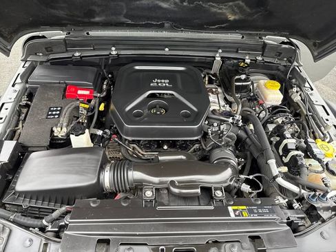 Used 2020 Jeep Wrangler Unlimited Rubicon w/ Advanced Safety Group image 29