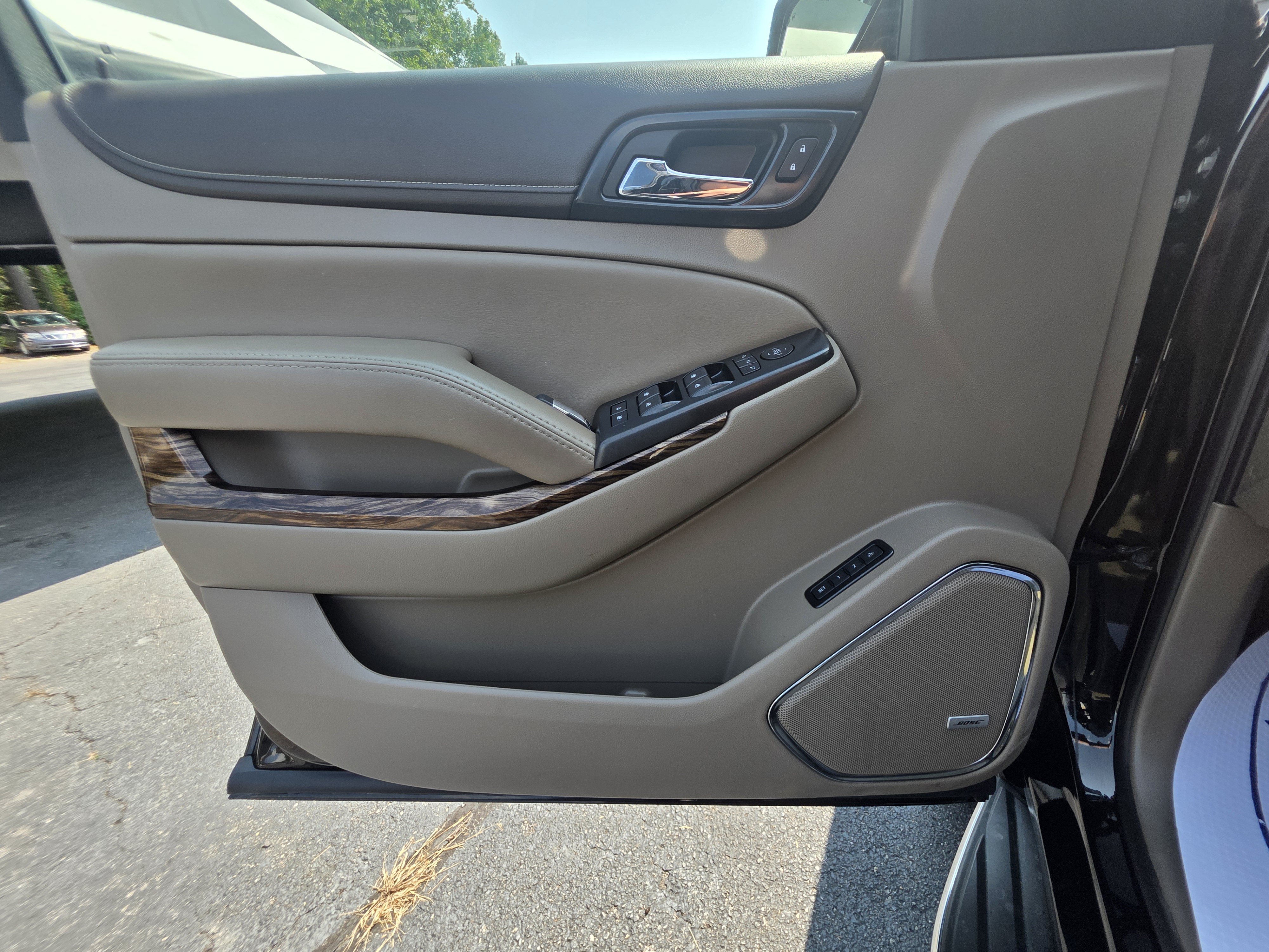 Used 2017 GMC Yukon SLT w/ Open Road Package RWD image 21