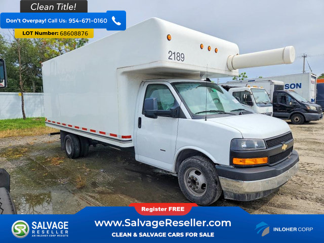 Used 2021 Chevrolet Express 3500 w/ Driver Convenience Package RWD image 5