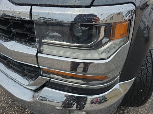 Used 2017 Chevrolet Silverado 1500 LT w/ All Star Edition image 33