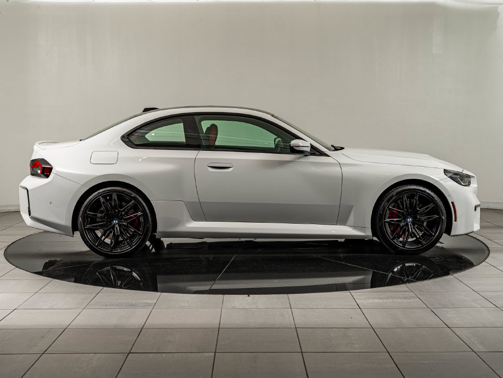 Used 2025 BMW M2 w/ Lighting Package RWD image 4