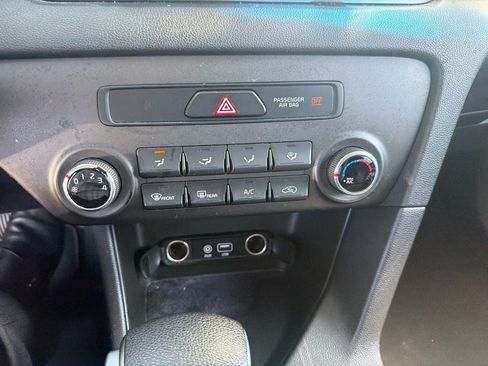 Used 2018 Kia Sportage LX FWD image 7