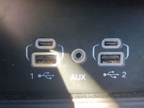 Used 2022 Jeep Grand Cherokee Altitude image 25