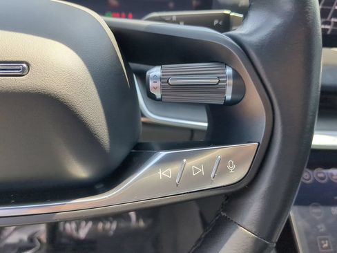 Used 2024 Lucid Air Pure RWD image 30