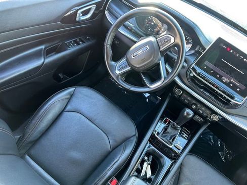 Used 2022 Jeep Compass Limited image 20