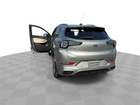 Certified 2026 Buick Encore GX Avenir w/ Avenir Technology Package FWD image 7