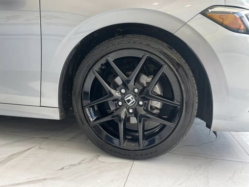 Used 2023 Honda Civic Sport image 28