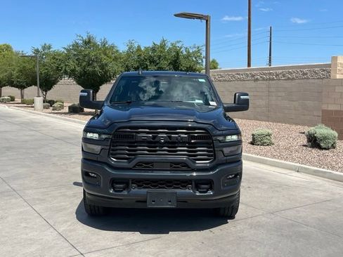 Used 2025 RAM 2500 Big Horn AWD/4WD image 3