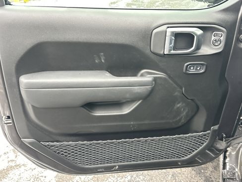 New 2026 Jeep Gladiator Sport image 28