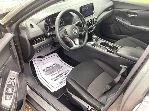 Used 2023 Nissan Sentra SV image 9