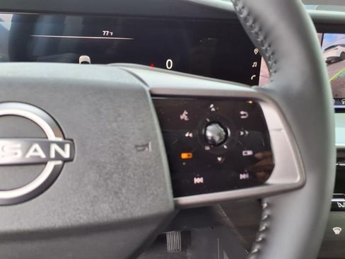 New 2025 Nissan Murano SL image 17