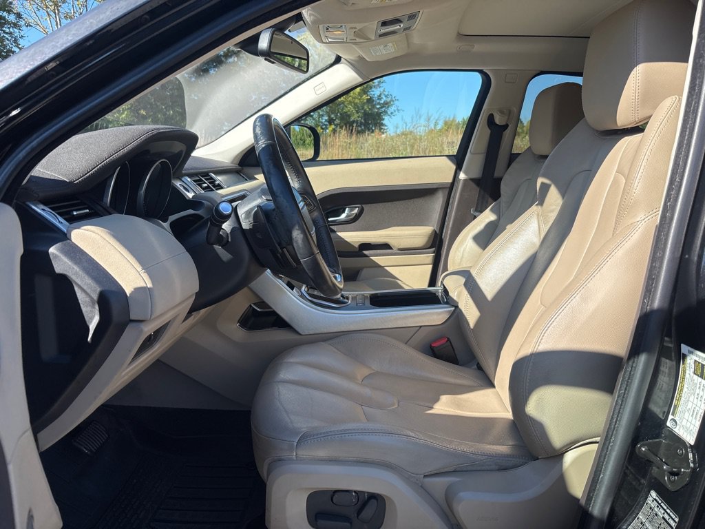 Used 2013 Land Rover Range Rover Evoque Pure Plus AWD/4WD image 11